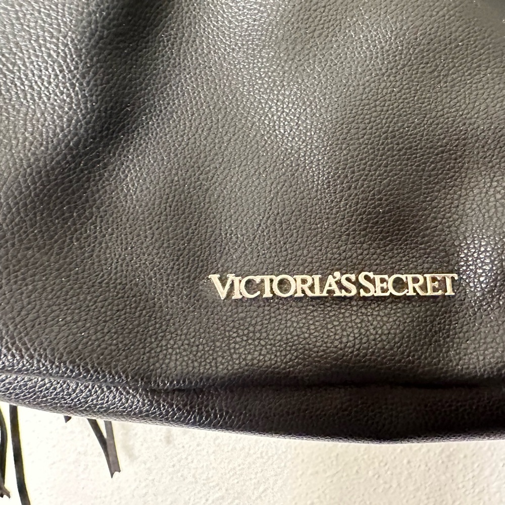 Victoria secret black fringe bucket backpack - Picture 8 of 16